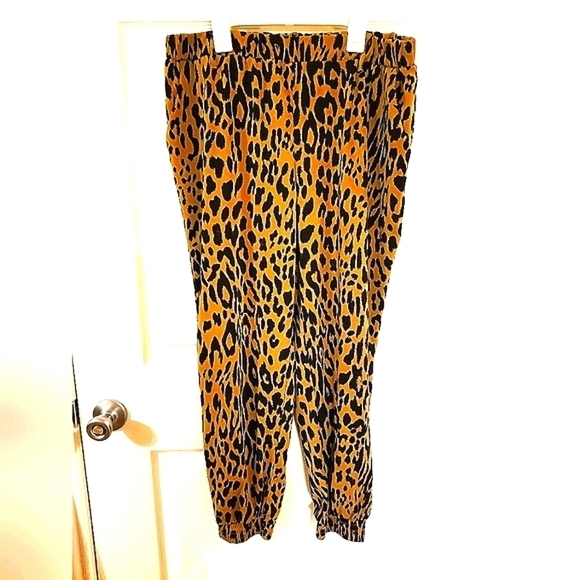 One By Chapter One Pants - Picture 1 of 3